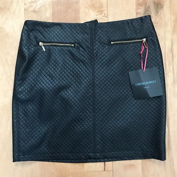 Black faux leather mini skirt - Cynthia Rowley - Picture 1 of 6